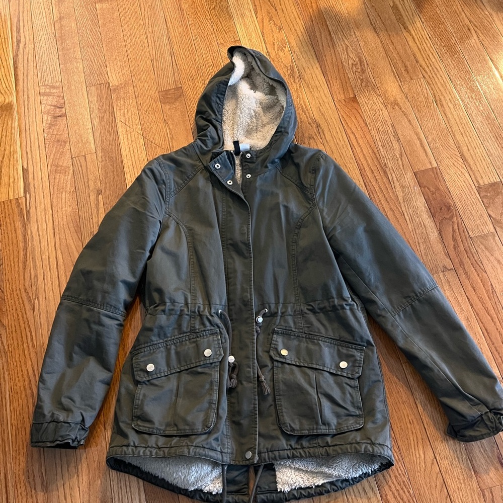 Jacket size 6 olive green used in great condition